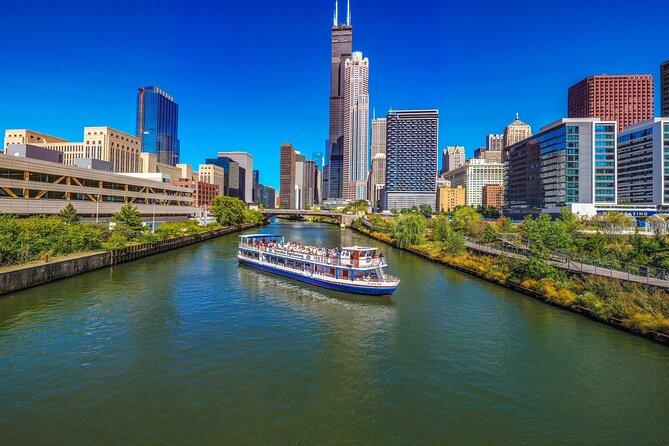 Chicago River Architecture Tour and Big Bus Hop-on Hop-off Tour - Hop-on hop-off: how the route matches Chicago’s most requested stops