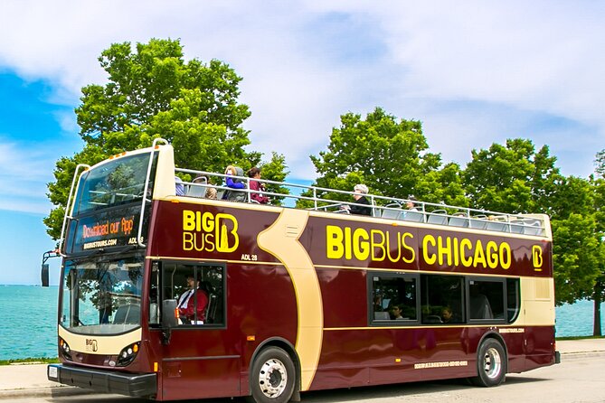 Chicago River Architecture Tour and Big Bus Hop-on Hop-off Tour - Guide style, audio comfort, and what can vary day to day