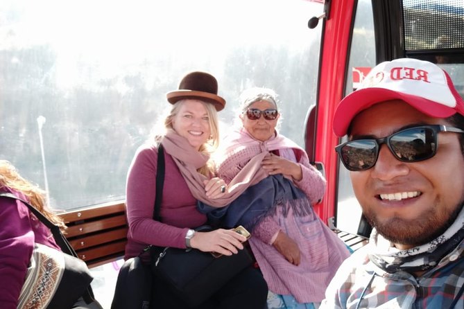 Cholet Tour - Andean Architecture and Culture - El Alto - Small group of up to 12: the kind of tour that stays personal