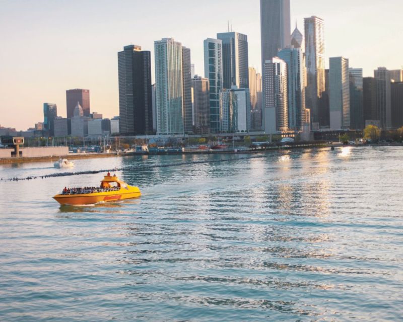 City Cruises Chicago: 75-min Speedboat Architecture Cruise - The Lake Michigan sprint: fountains, museum campus, and open water views