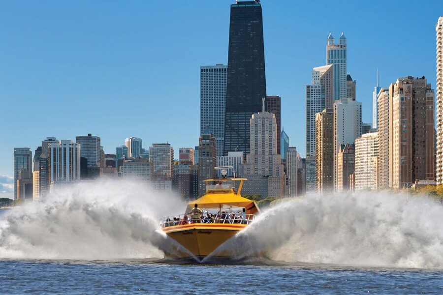 City Cruises Chicago: 75-min Speedboat Architecture Cruise - Price and value for a 75-minute live architecture tour