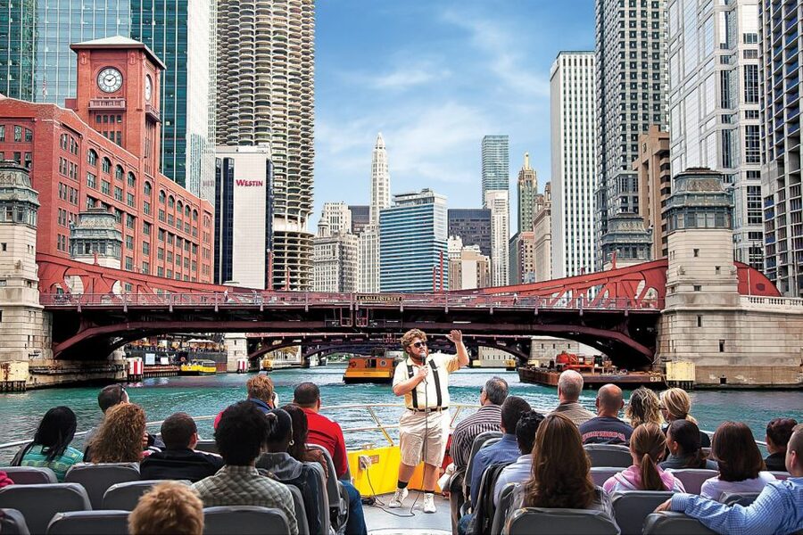 City Cruises Chicago: 75-min Speedboat Architecture Cruise - Who should book this cruise, and who should think twice