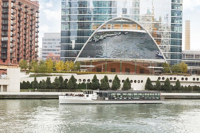 City Cruises Chicago: River Architectural Lunch Cruise - What You Eat: Plated Lunch and Unlimited Drinks