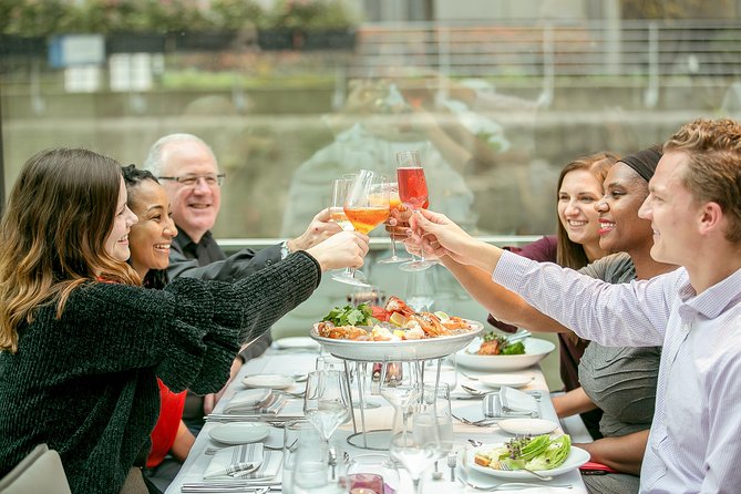 City Cruises Chicago: River Architectural Lunch Cruise - Comfort on Board: Climate-Controlled Decks and Glass Views