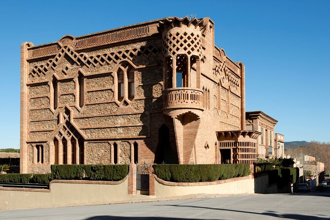 Colonia Guell & Gaudi's Crypt Admission Ticket with Audioguide - Colònia Güell: A worker’s village built on purpose