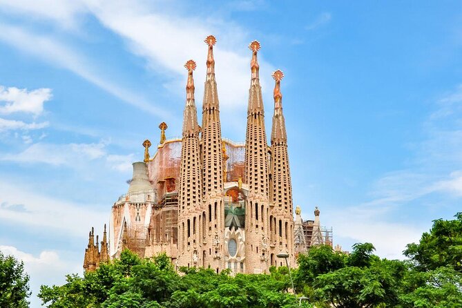 Complete Gaudi Tour: Casa Batllo, Park Guell & Sagrada Familia - Key things I’d bet on