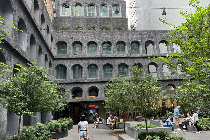 Custom Private New York Architecture, Art and City Tour - Financial District: Battery Park City, Wall Street, and the old-to-new skyline lesson