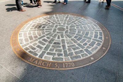 Downtown Freedom Trail Walking Tour - History & Architecture - The Freedom Trail route, stop by stop: what each place adds
