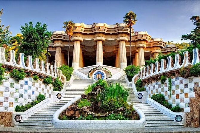Explore Gaudi's Masterpiece on a Guided Tour of Parque Guell - Key things you’ll notice on this Parque Güell guided tour