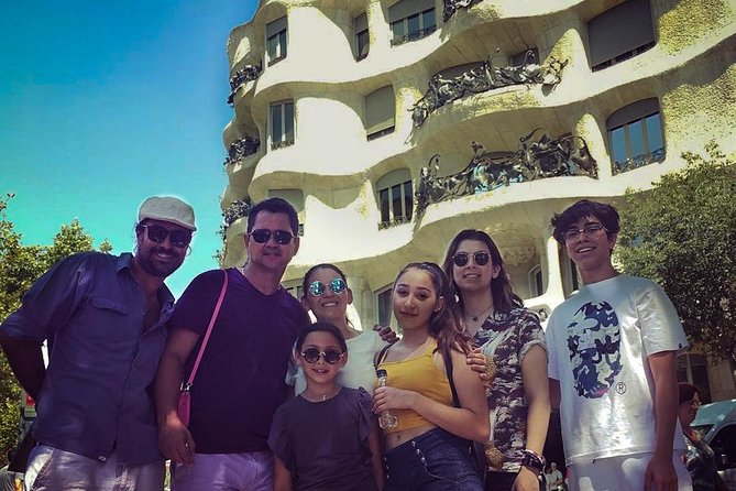 Gaudi houses Private Tour: La Pedrera & Casa Vicens Skip-the-Line - Palau Guell Stop: A Quick Taste of Modernisme