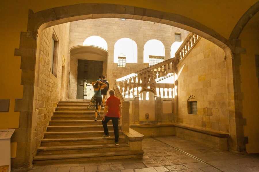 Gaudi's Barcelona 2-Hour Segway Tour with a Live Guide - Parc de la Ciutadella: A Smooth Ride Through Green + Stone