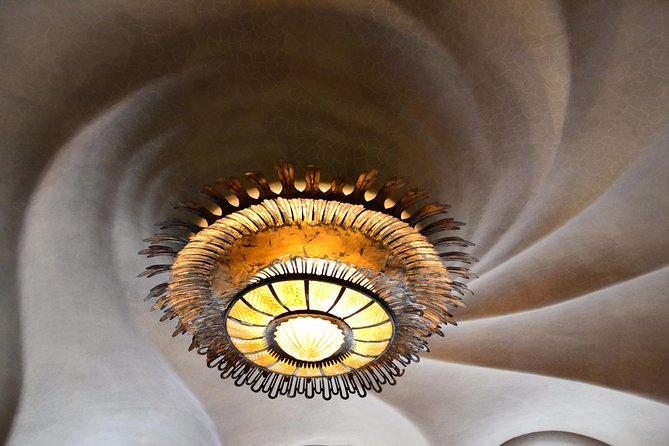 Gaudi's Casa Batlló and La Pedrera with Chocolate Tasting - Price and value: what’s included vs. what costs extra