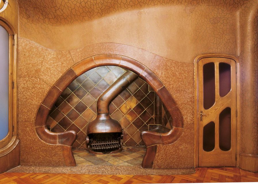 Gaudi's legacy. Exclusive tour to Park Güell and Casa Batlló - Price and value: what $227 buys you for 3 hours