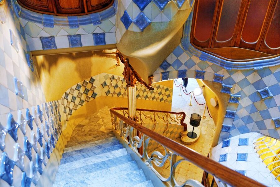 Gaudi's Masterpieces Private Tour in Barcelona - Logistics That Matter: Meeting Point, Backpacks, and Smart Packing