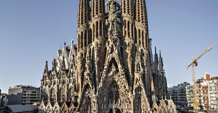 Gaudi's Masterpieces Private Tour in Barcelona - Park Güell First: Art Nouveau Ideas and Catalan Craft You Can See