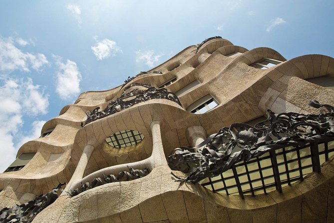 Gaudi's Modernist Legacy: Small Group Walking Tour - Gaudí’s modernist storyline, told on foot