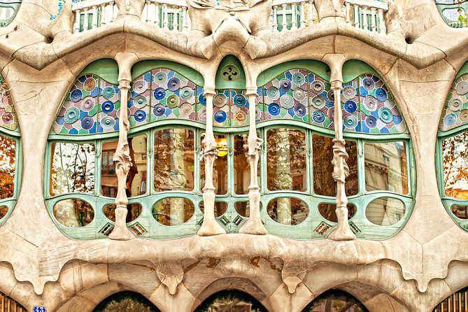 Gaudi's Modernist Legacy: Small Group Walking Tour - Price and value: why $22 feels like a deal