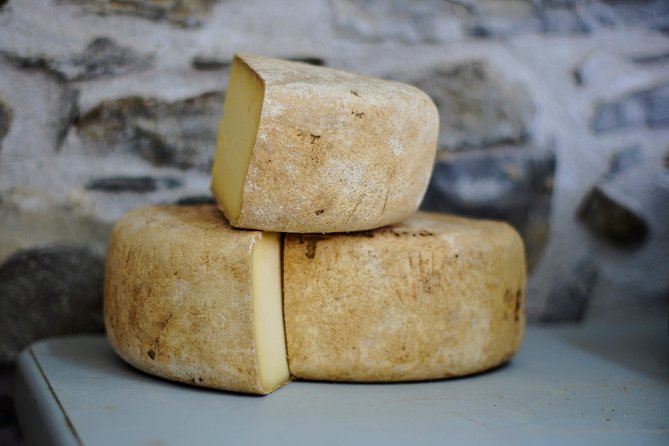 Gouda Private Walking Tour: History, Architecture & Cheese - Gouda Cheese Museum and Taste Gouda: theme hits where it counts