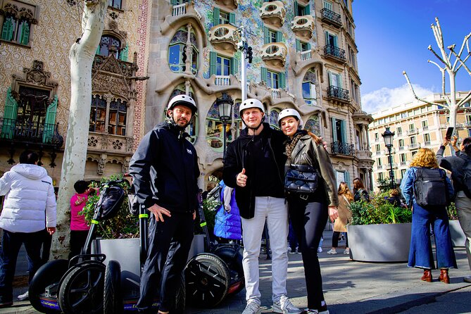 Gran Gaudi - 3H Segway tour - Stop 3 and Stop 8: Parc de la Ciutadella and Its Fountain Moment