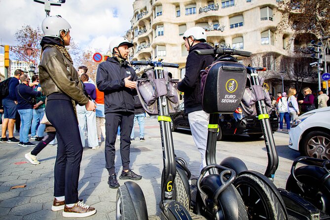 Gran Gaudi - 3H Segway tour - Stop 4: Sagrada Família Time—Viewing vs. Going Inside