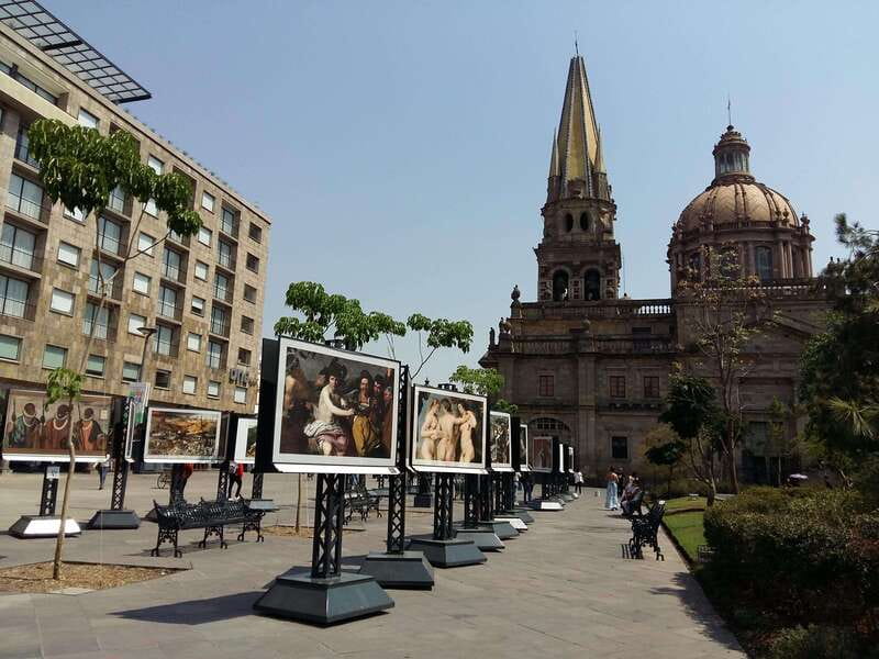 Guadalajara: Culture, Architecture, and Market Walking Tour - Key highlights worth showing up for