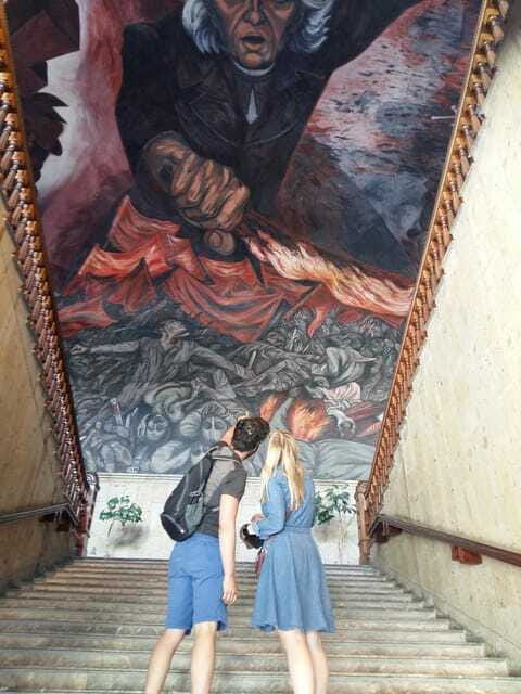 Guadalajara: Culture, Architecture, and Market Walking Tour - Palacio de Gobierno del Estado de Jalisco and the Independence Connection