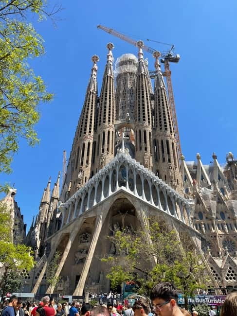 Guided Tour of Sagrada Familia - Gaudi's dream - Key things worth knowing before you go