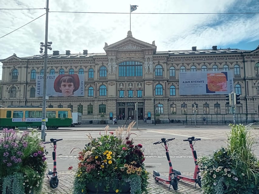 Helsinki: Architectural Highlights Guided Walking Tour - Amos Rex and Kamppi Chapel: modern art and everyday spirituality