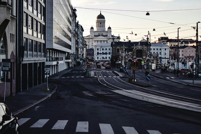 Helsinki Walking Tour at Helsinki Architecture - National Library of Finland and Jugendsali: beauty for book-lovers