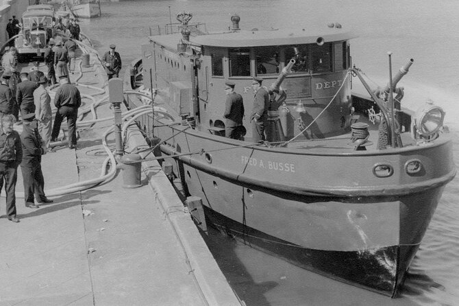 Historical and Architectural Chicago Fireboat River & Lake Cruise - Who should book this Chicago fireboat cruise?