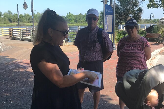 History and Architecture Walking Tour - Church and Commercial Districts: How the City Kept Moving