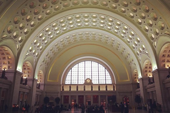 Iconic Capitol Hill Architectural Walking Tour - Columbus Memorial Fountain and the Supreme Court: Short Stops, Big Themes