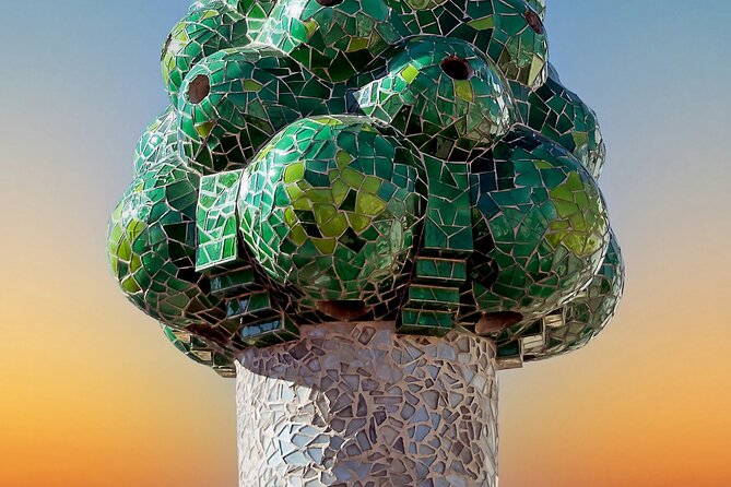 Life of Gaudi and Architectural | Walking Tour | 2h - Casa Batlló and Casa Milà: the naturalist period lesson you can actually use