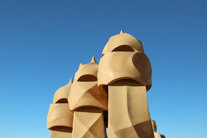 Life of Gaudi and Architectural | Walking Tour | 2h - Walking logistics, heat, and hearing your guide