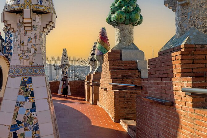 Life of Gaudi and Architectural | Walking Tour | 2h - Price and value for $20.85: what you get, and what you pay for elsewhere