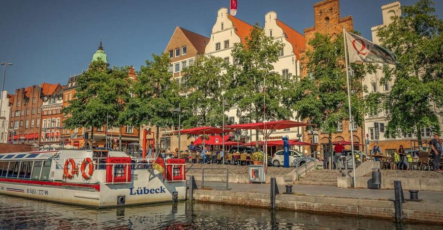Lübeck: Private Historical and Architectural Walking Tour - Holsten Gate built in 1464: why you start at the city’s boundary