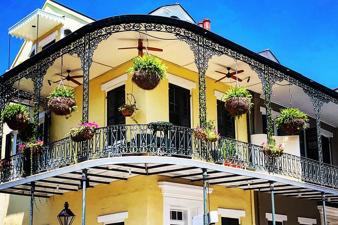 New Orleans French Quarter Architecture Walking Tour - Jackson Square to St. Louis Cathedral: where French-and-Spanish style becomes visible