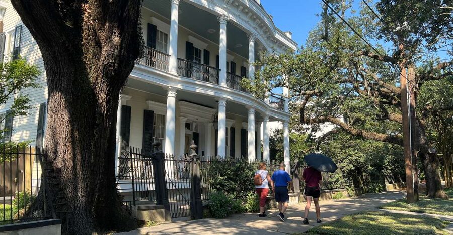 New Orleans : Garden District Architecture Walking tour - Garden District Mansions: What You’ll Actually See on This Walk