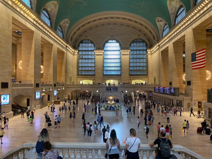 New York City: Art Deco and Architecture Landmarks Tour - Bryant Park and Midtown History: Why Landmarking Changes What You See