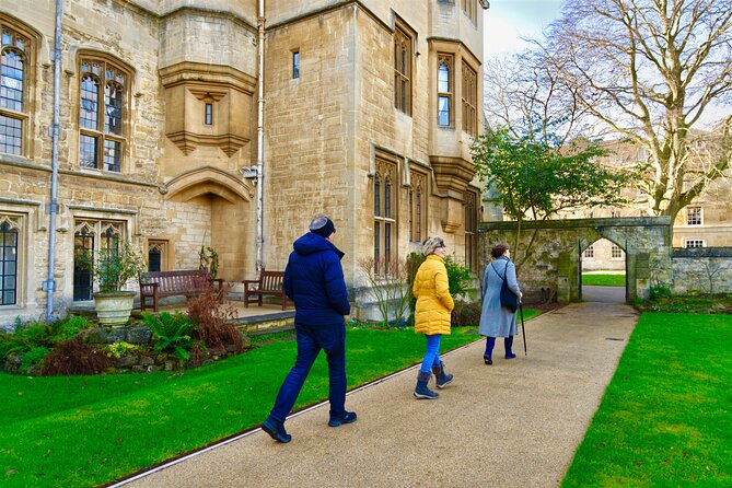 Oxford: 90 minute Architectural & Historical Highlights Tour - New College gates, the Bridge of Sighs, and Sheldonian Theatre