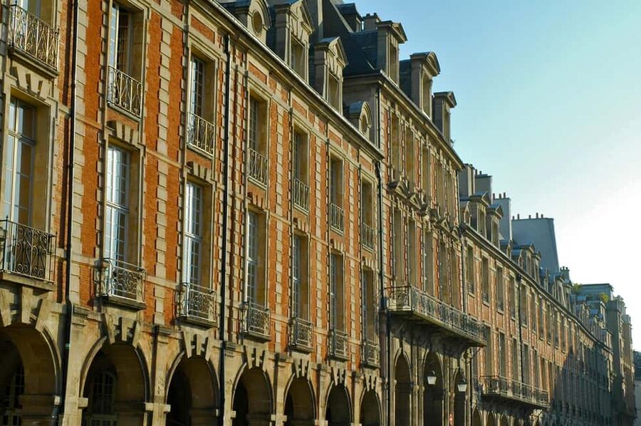 Paris: Discover the hidden architecture gems of Le Marais - Paroisse Saint-Paul Saint-Louis: faith and neighborhood identity in one stop