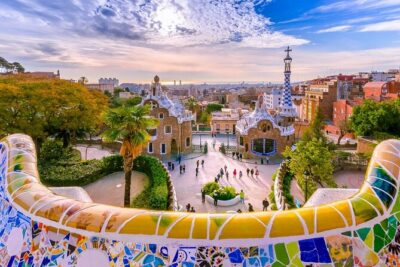 Park Guell Gaudi's Wonder Guided Tour Max 6 People Group - The 4:30 pm meeting point: logistics without the headache