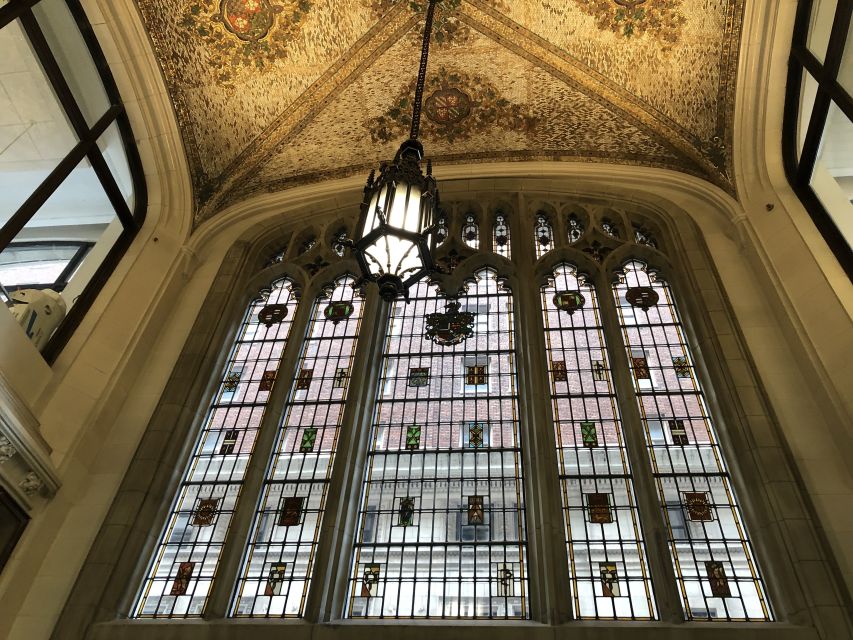 Pittsburgh: Best of the Burgh History and Architecture Tour - Squares, public art, and the details you’d miss alone