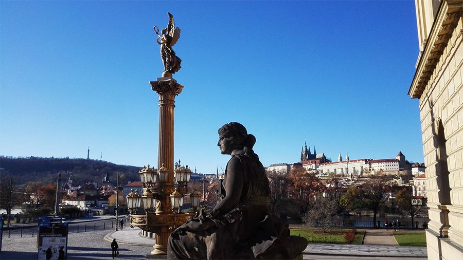 Prague 3-Hour Architectural Tour - Picking Up in Prague: Kaprova 1 and Hotel-Style Meeting Points