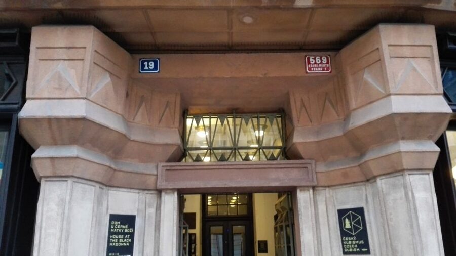 Prague 3-Hour Architectural Tour - Tram Ride, Tea Pauses, and Personalization: Small Add-Ons That Matter