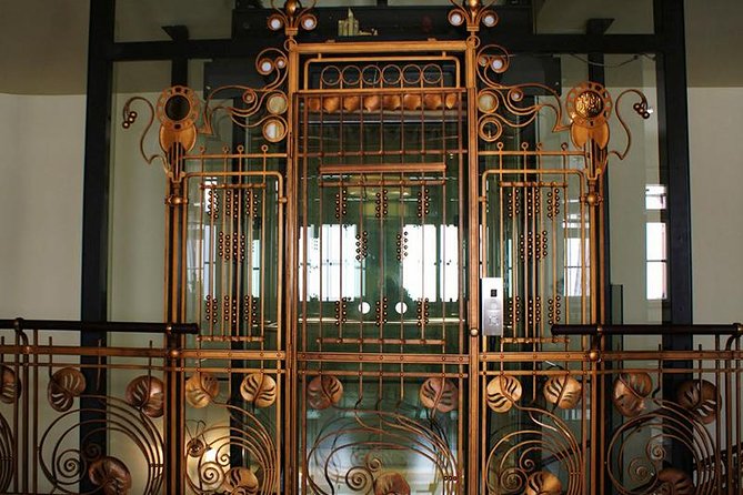 Prague Art Nouveau and Cubism Walking Tour - Prague hlavni nadrazi: Art Nouveau inside the main station