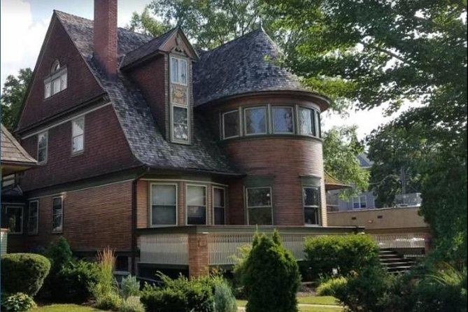 Private Frank Lloyd Wright Architectural Tour by Luxury Vehicle - Key Points at a Glance