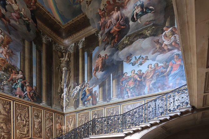 Private Tour of Hampton Court Palace with Award-Winning Architectural Historian - Royal history explained in plain terms (especially Henry VIII)