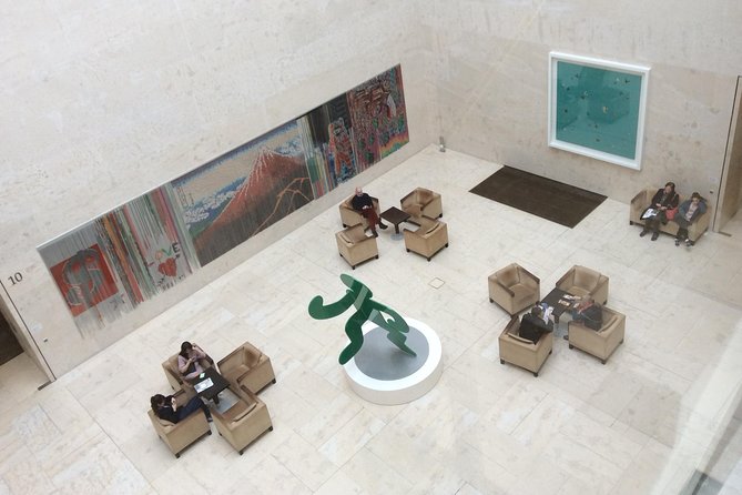 Private Tour with an Art Historian of the Leopold Museum: Gustav Klimt, Egon Schiele and Viennese Art Nouveau - Meeting at Museumsplatz: the staircase and keeping the plan easy