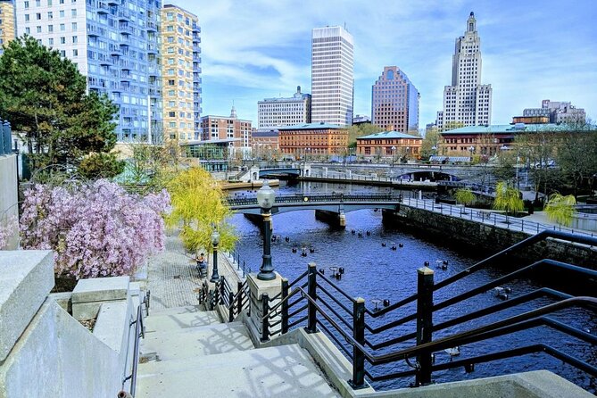 Providence Architecture Boat Tour - Key reasons this Providence architecture boat tour works